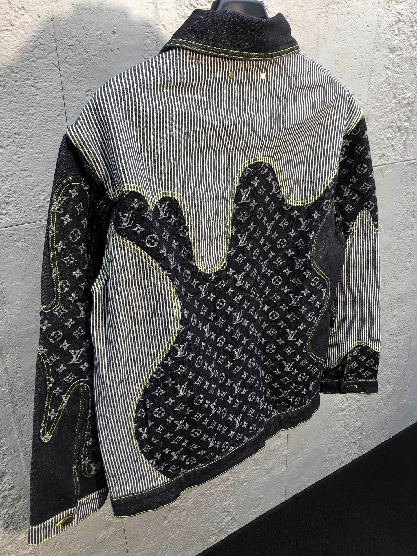 letter 1 color fashion coat 091806