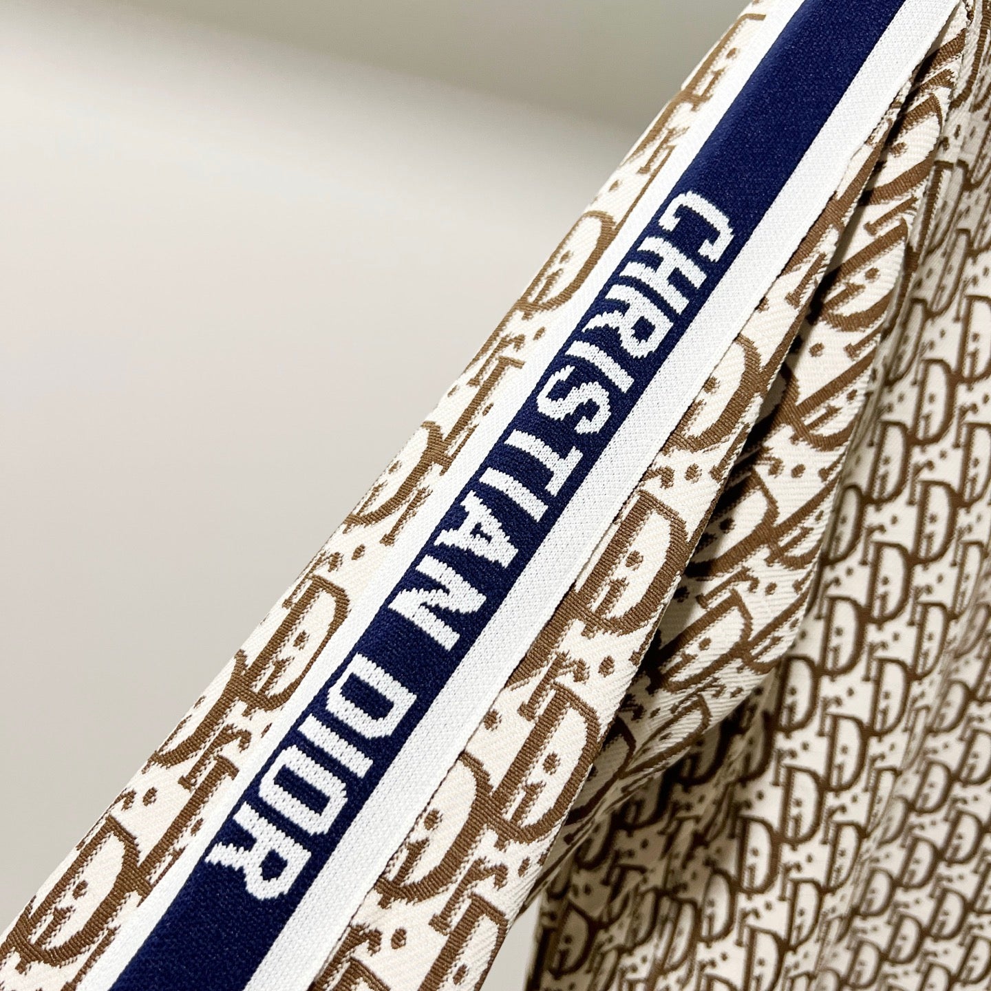 letter 1 color fashion coat  091810