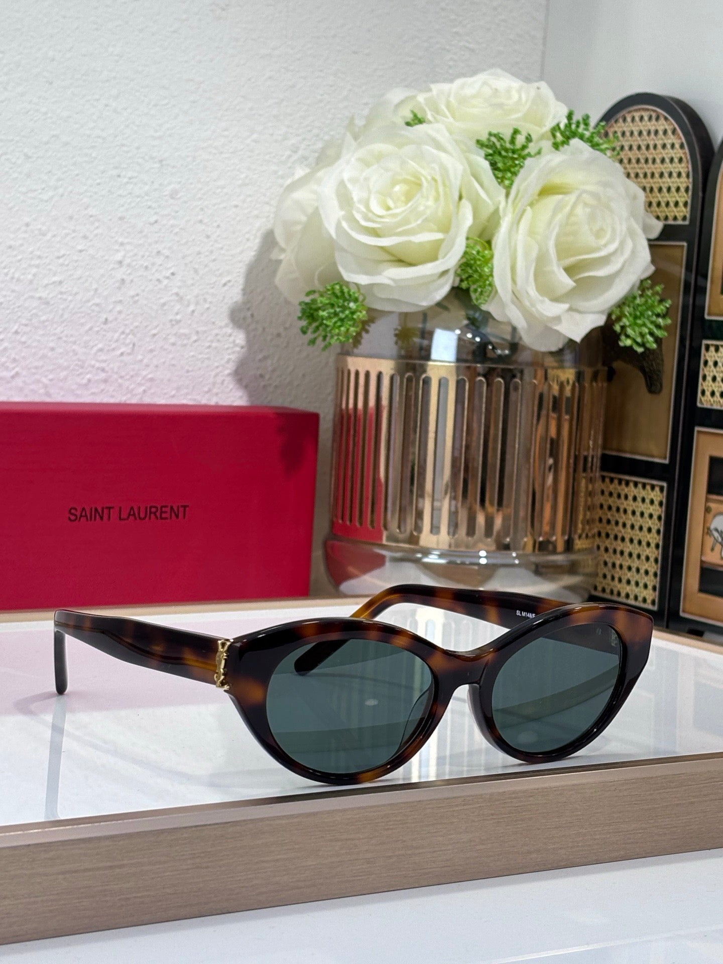 Fashion hot 4 color sunglasses