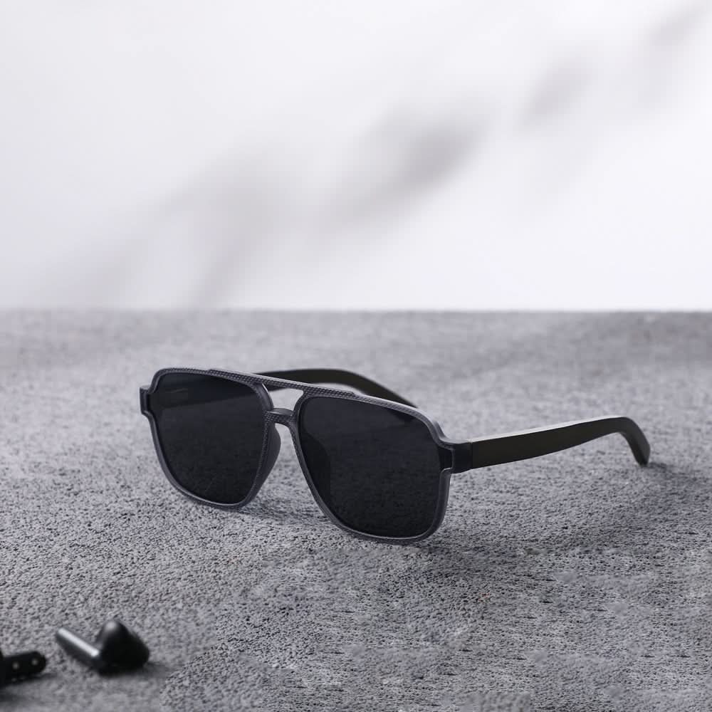 Dollger Black Oversized Aviator Sunglasses