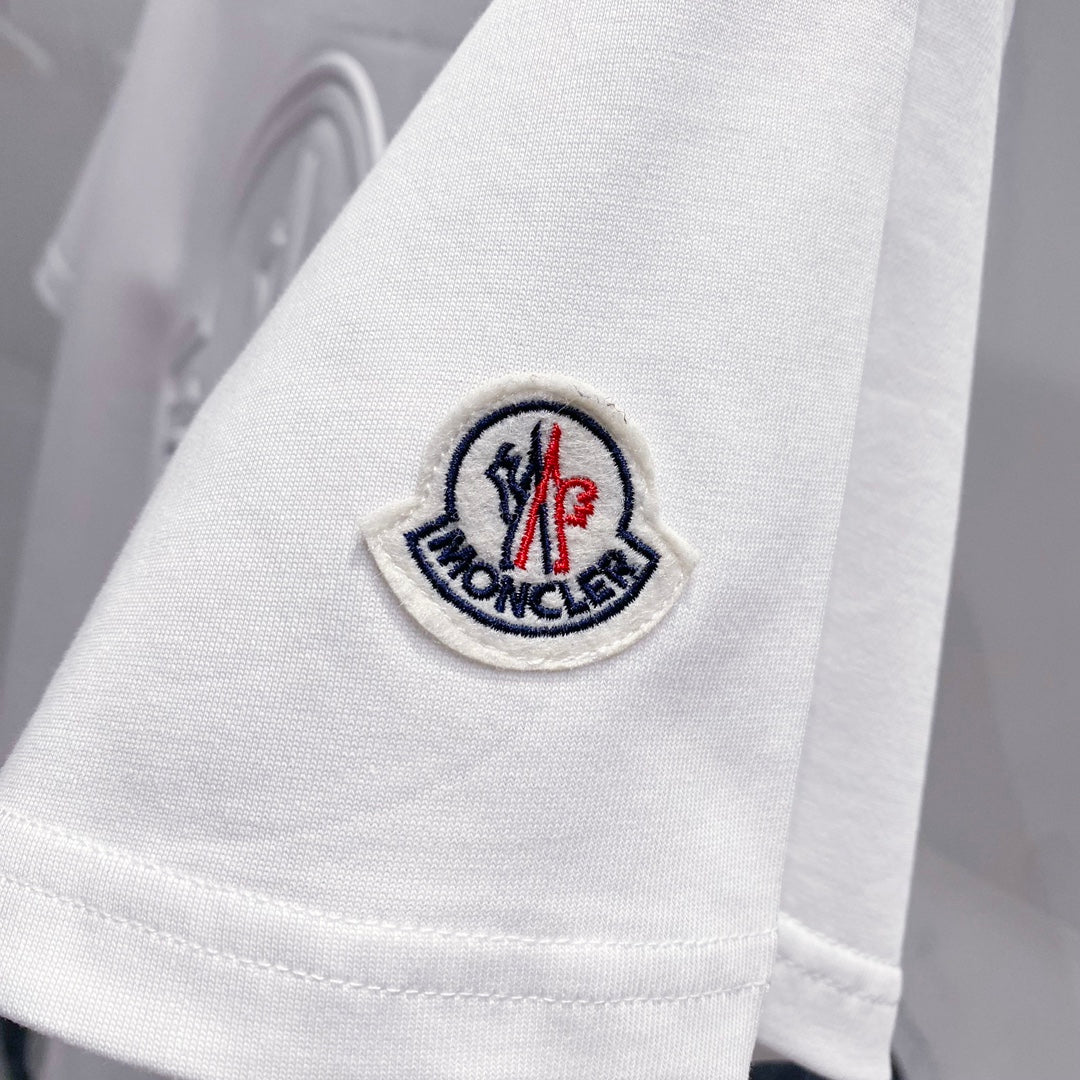 3D embossed cotton T-shirt