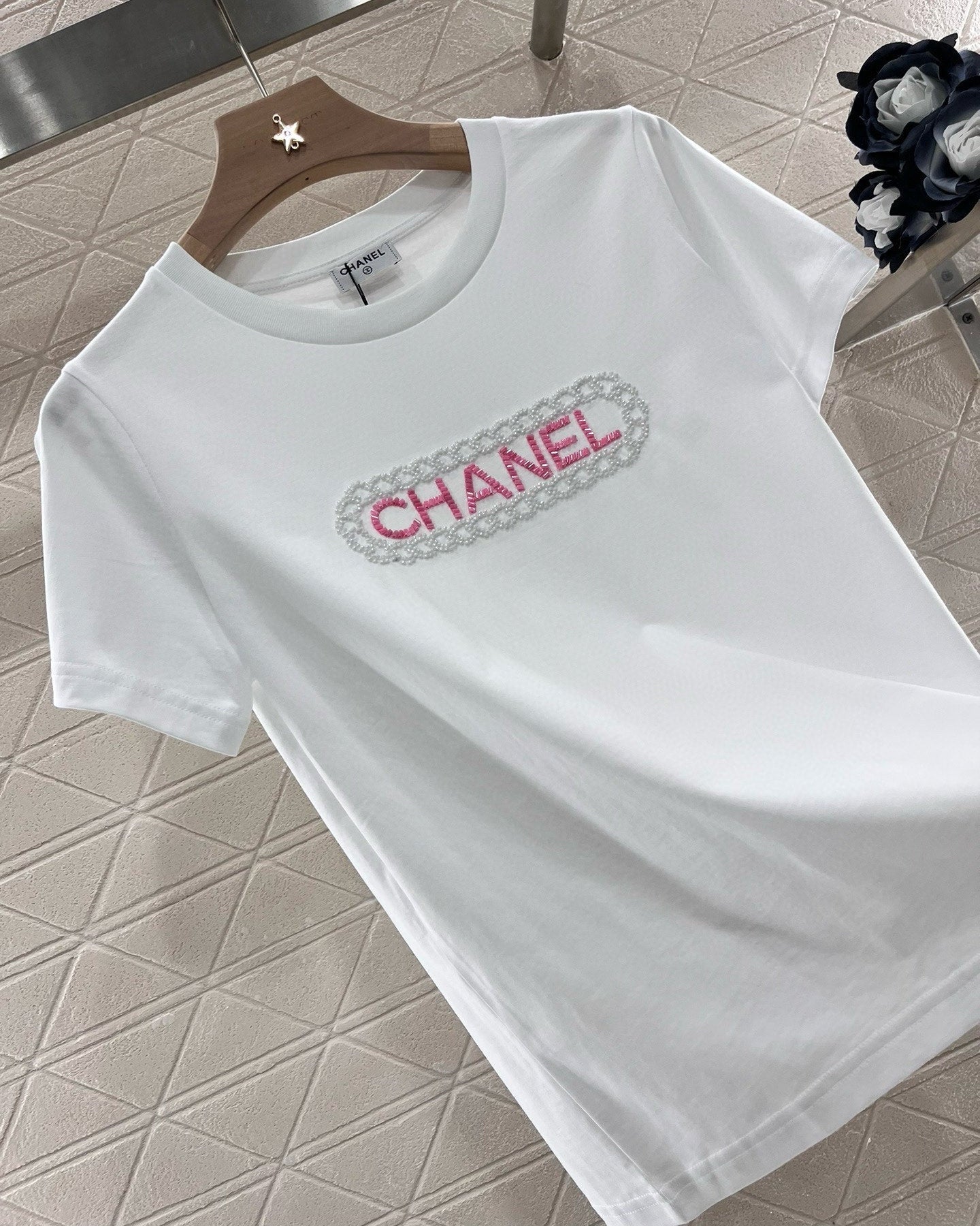 Embroidered cotton T-shirt