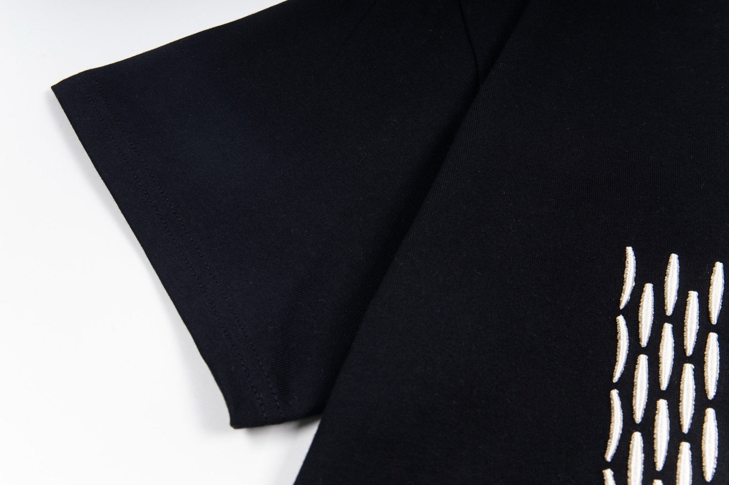 Pearl embroidered T-shirt