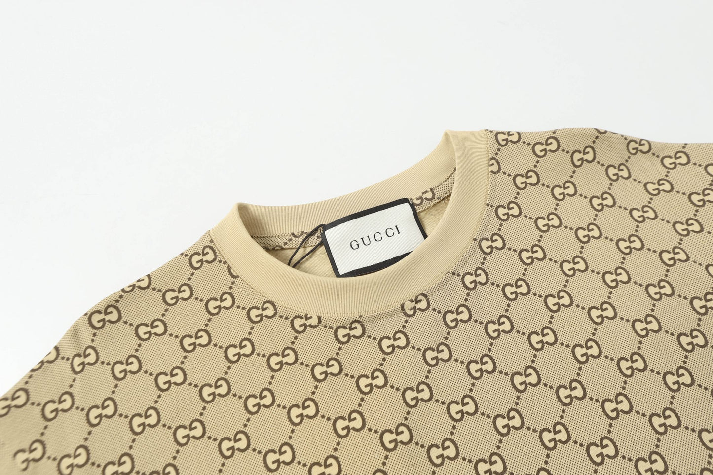 Khaki fashion T-shirt 650