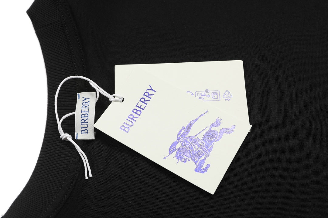 Embroidered classic sleeve T-shirt