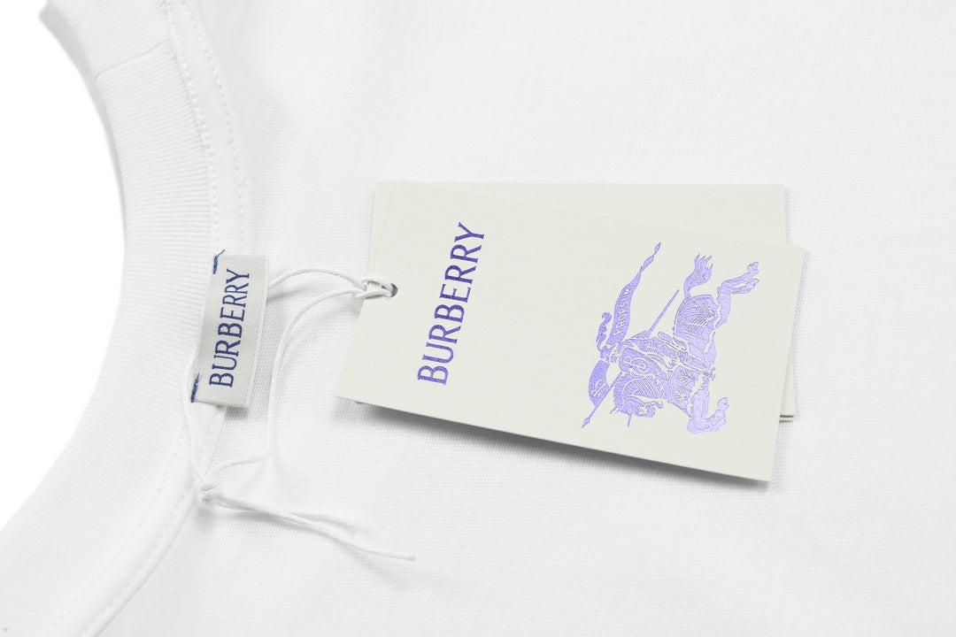 Embroidered classic sleeve T-shirt