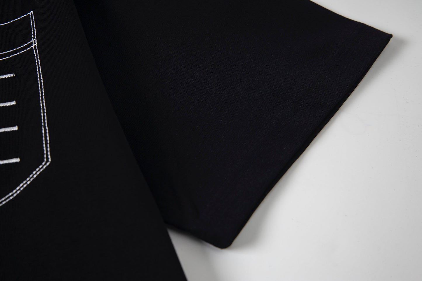 Embroidered pocket cotton T-shirt