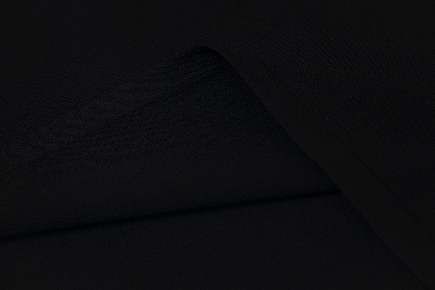 Steel-print relief limited knitted T-shirt