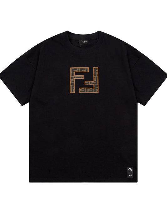 Simple embroidered T-shirt