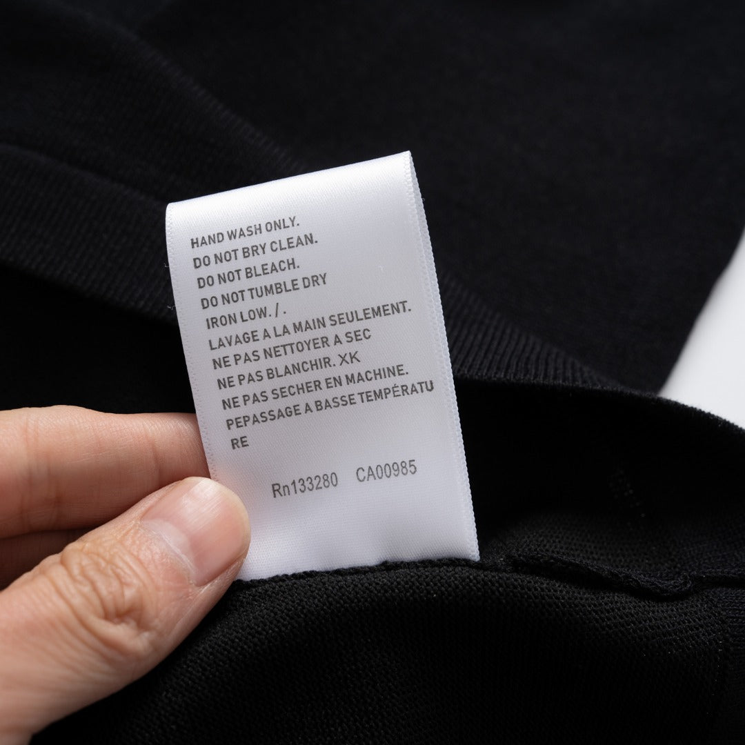 Vintage knitted Black T-shirt